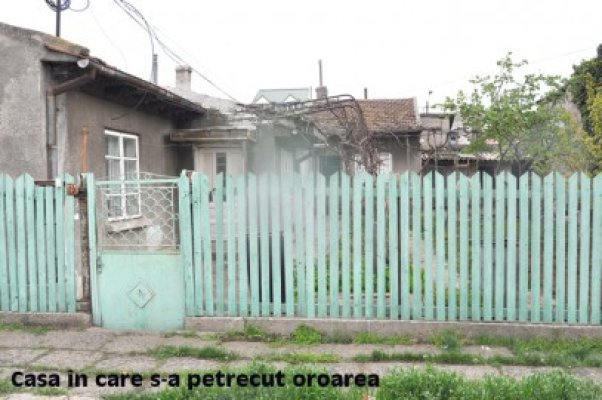Individul care şi-a legat concubina de pat, băgat după gratii